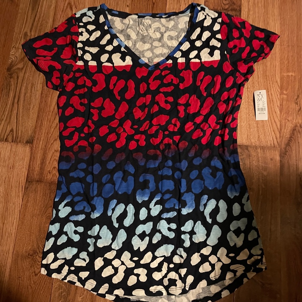 Ladies Tops โค๏ธ๐ค๐ - Picture 4 of 5